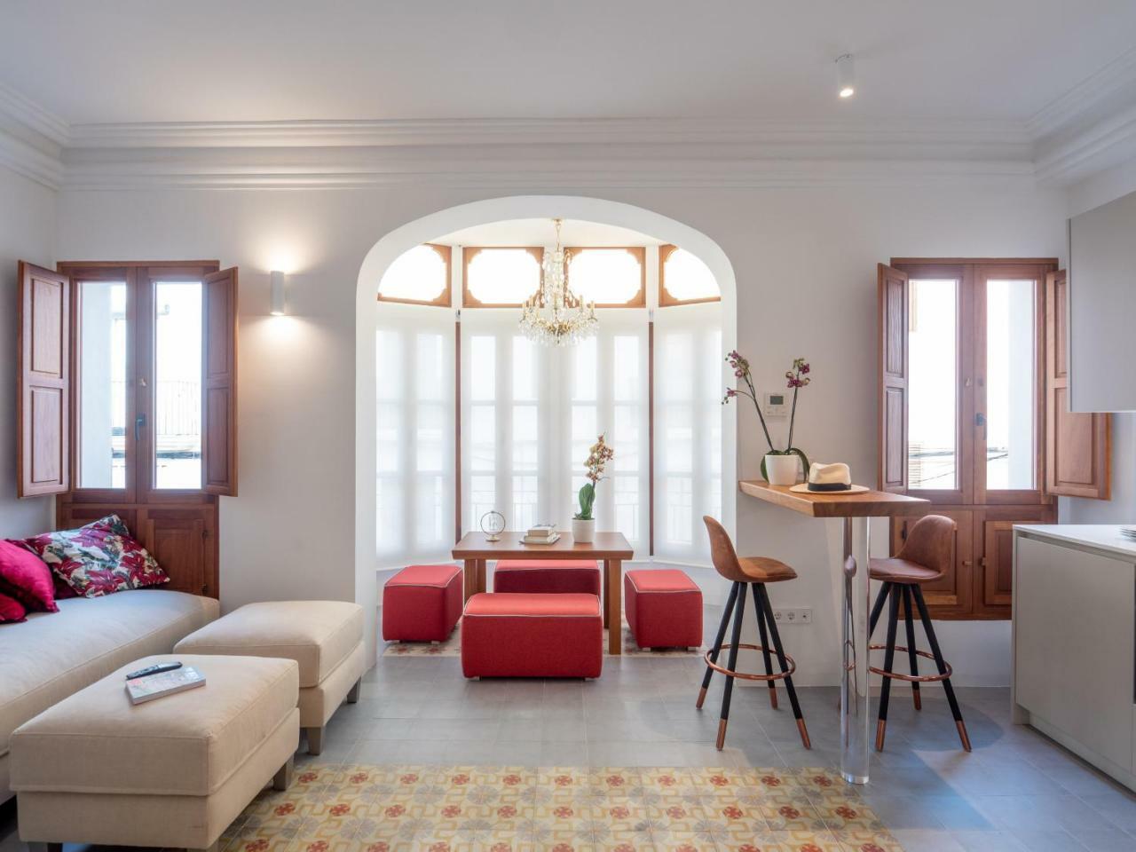 Es Palauet Brandnew One Suite Apartment In Ibiza Center Exterior foto
